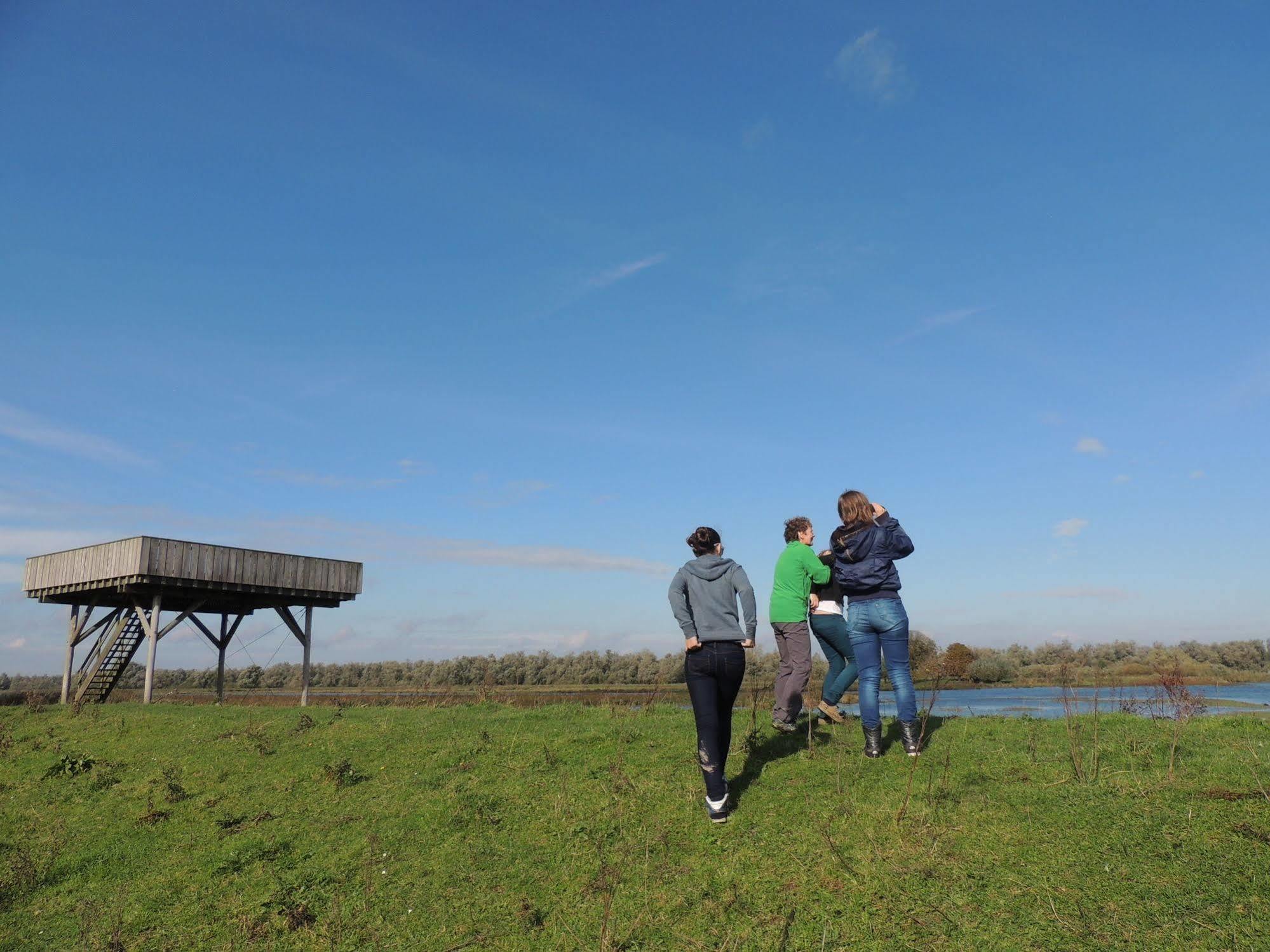 ホテル De Brabantse Biesbosch Werkendam エクステリア 写真